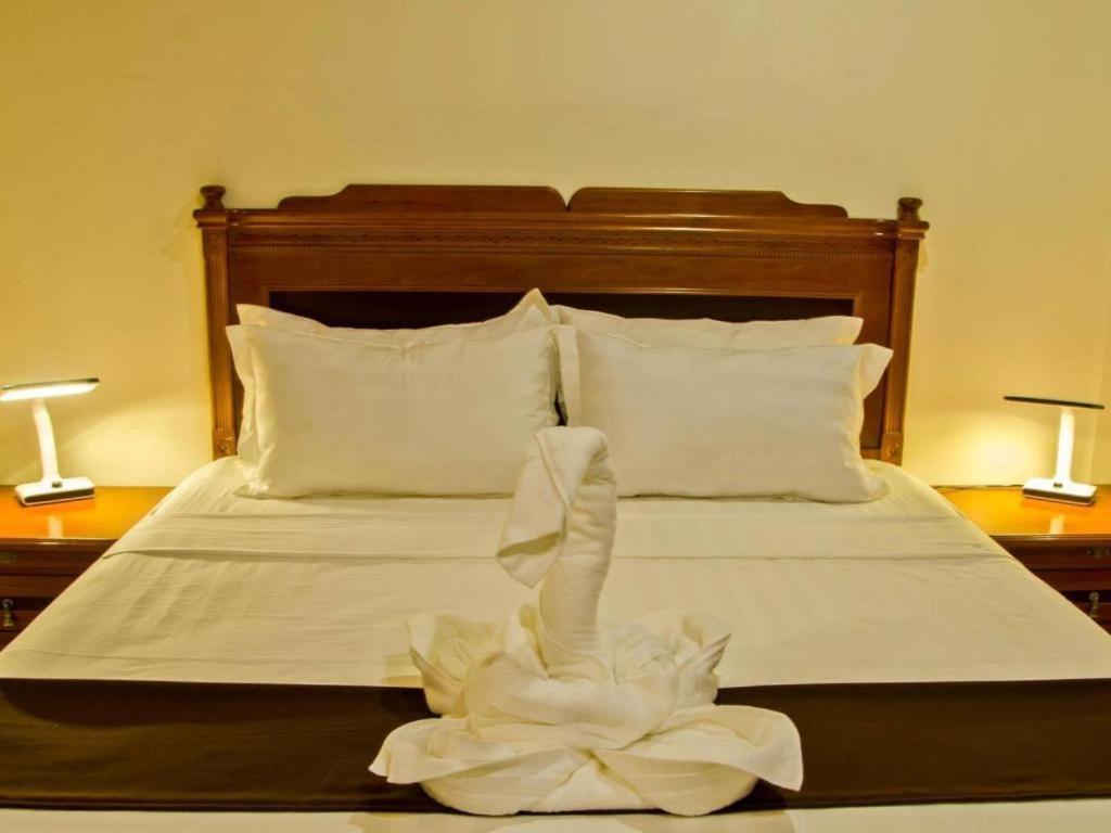 The Premiere Business Hotel Kalibo Eksteriør billede