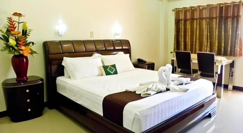 The Premiere Business Hotel Kalibo Eksteriør billede